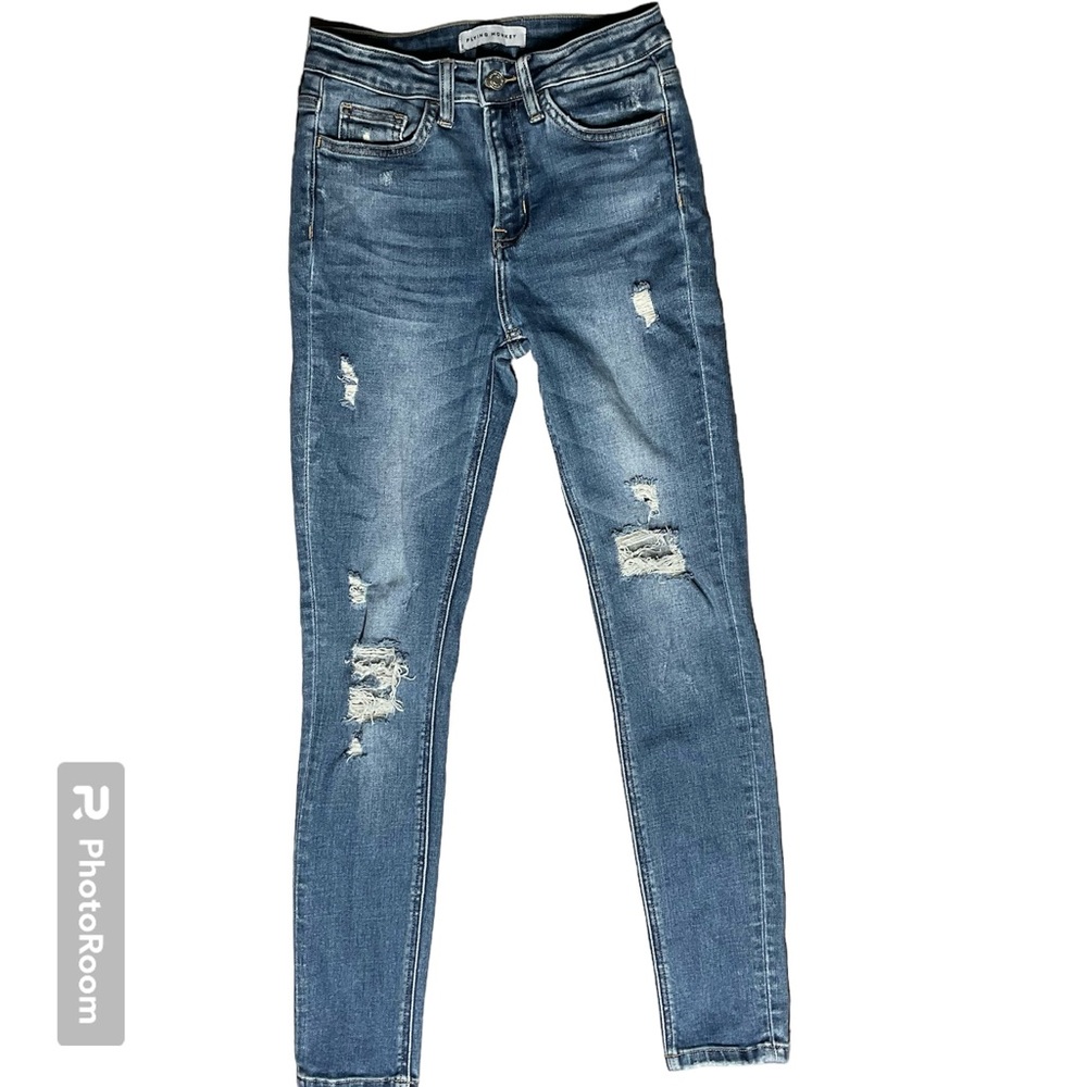 Women’s skinny jeans flying monkey size small waist 26 medium wash ripped jeans